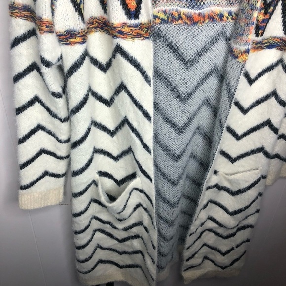 Chevron Boho Hooded Fuzzy Sweater Cardigan - Picture 3 of 7
